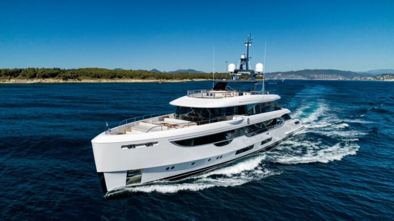 Luxury Superyacht NORTHERN ESCAPE