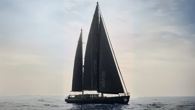 Luxury Superyacht SEVEN