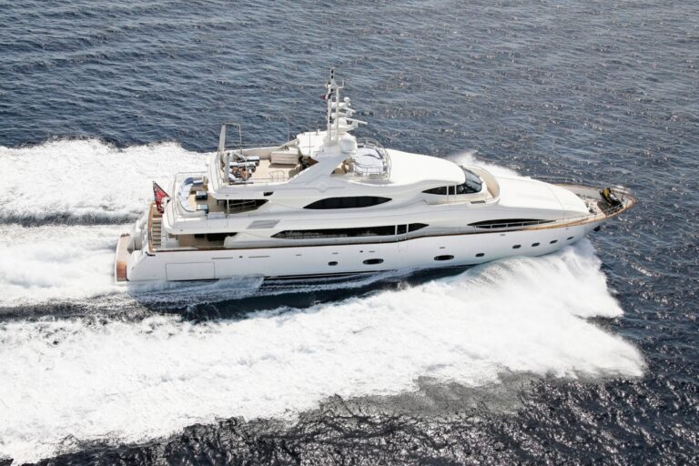 Luxury Yacht ESCAPE