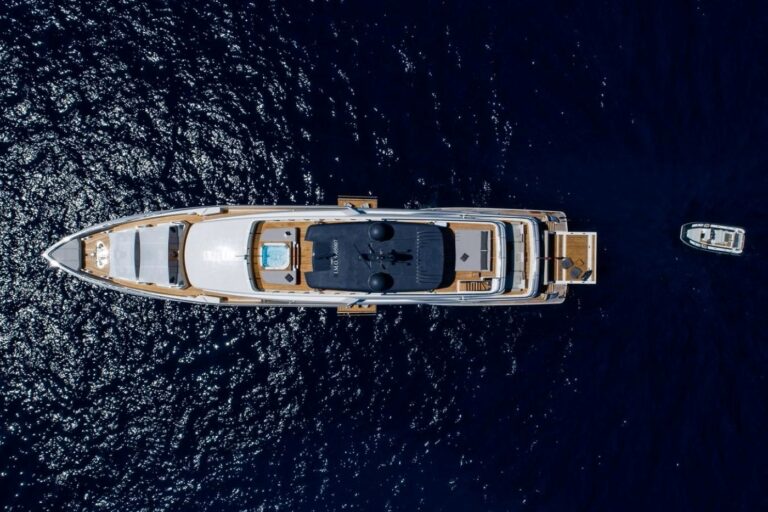 Luxury Yacht PALOMA