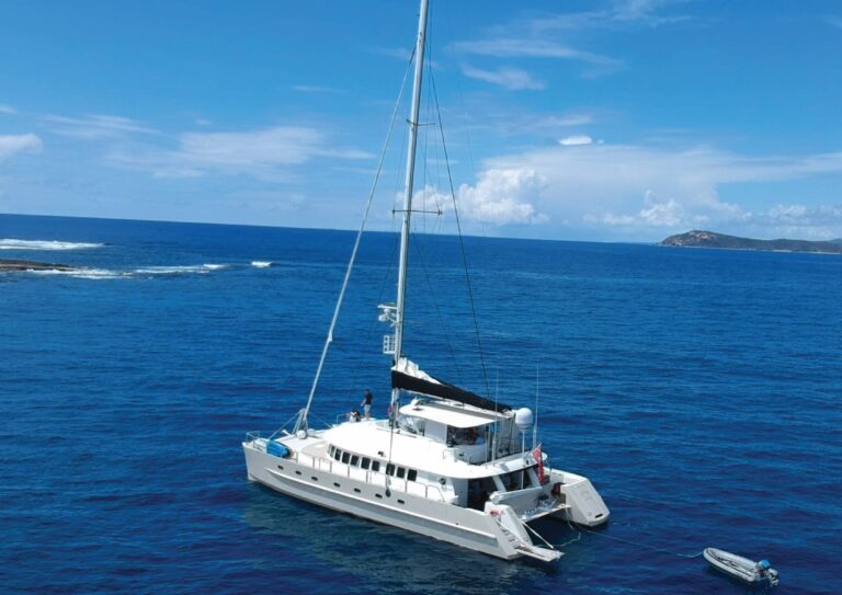 Luxury Catamaran JALUN