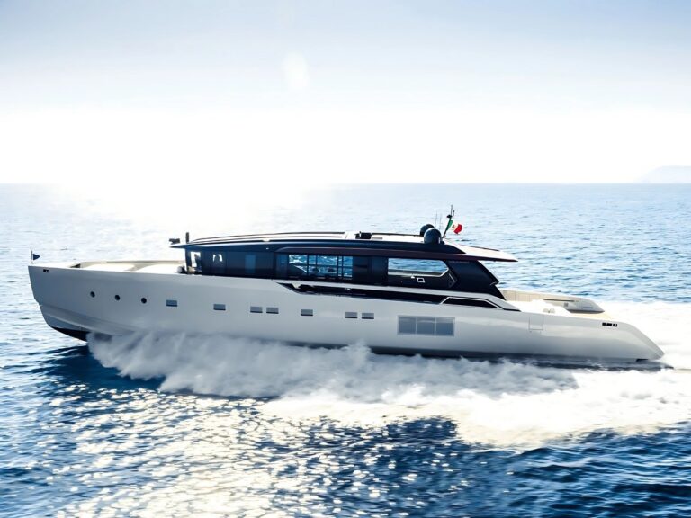 Luxury Chater Yacht BESTIA