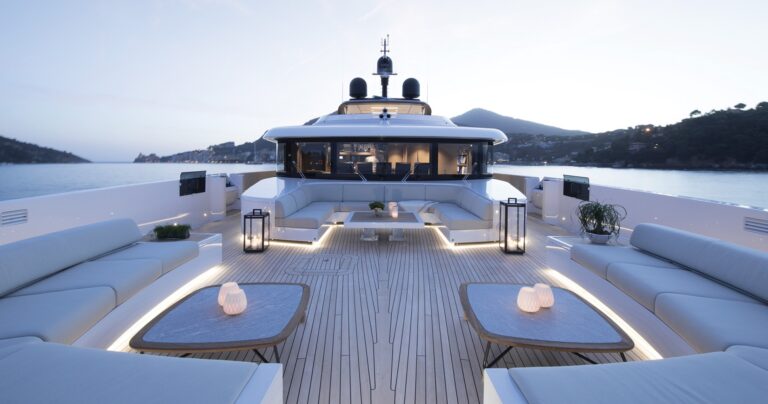 Luxury Deck Furnishings