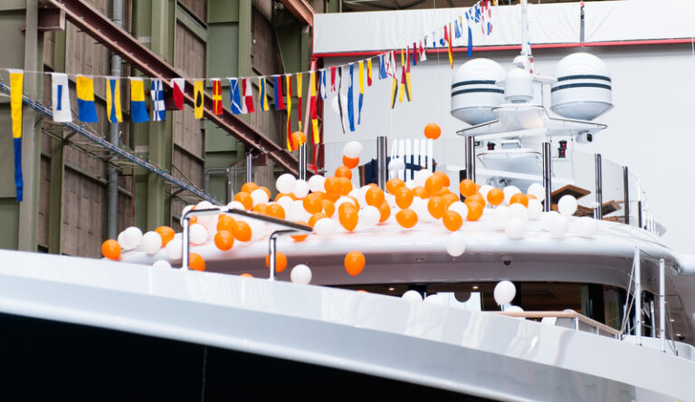 Luxury motor yacht Engelberg