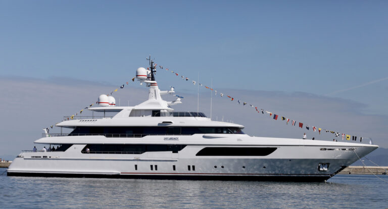 Luxury Motor Yacht MY LEGACY