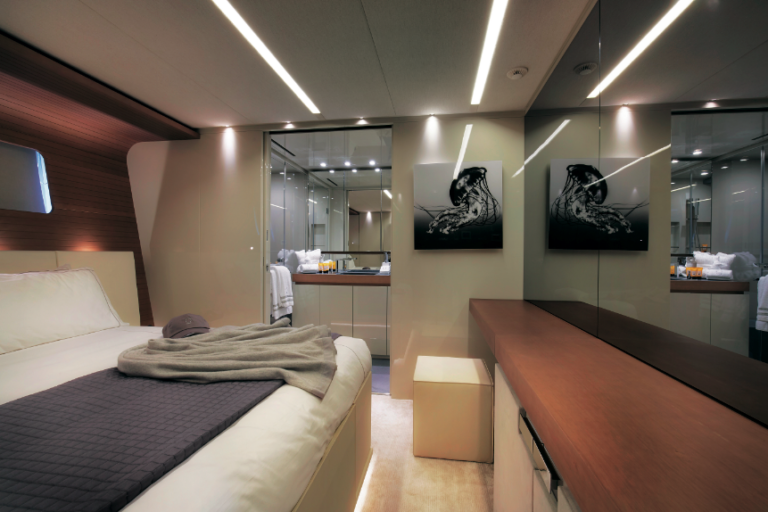 Luxury motor yacht O by Sanloreno