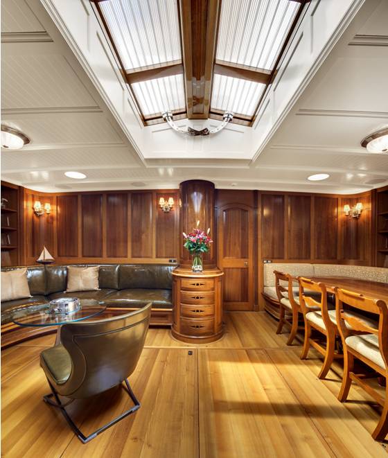 Luxury sailing yacht Endeavour - Saloon