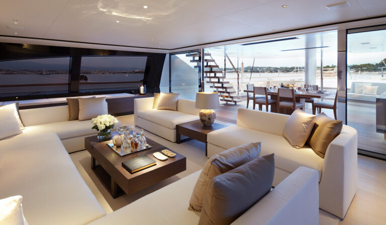 Luxury Sailing Yacht - Salon