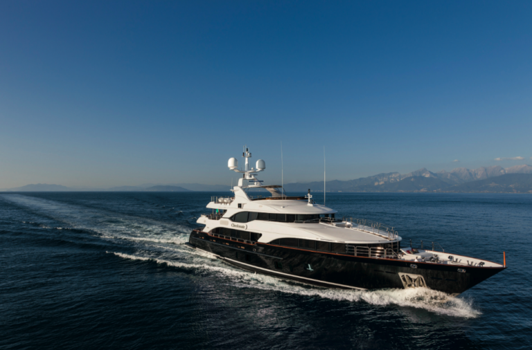 Luxury superyacht Checkmate