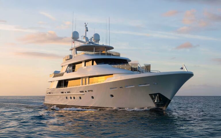 Luxury Superyacht Lady JJ