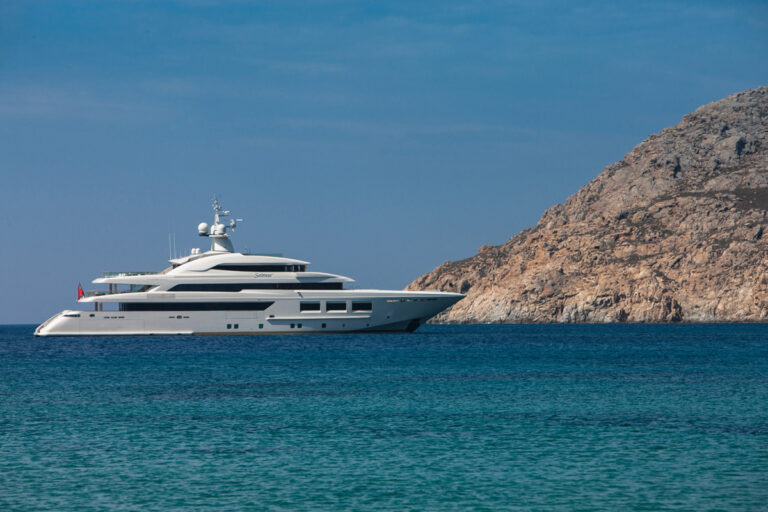 Luxury superyacht SARAMOUR of 61 metres - Image courtesy of CRN