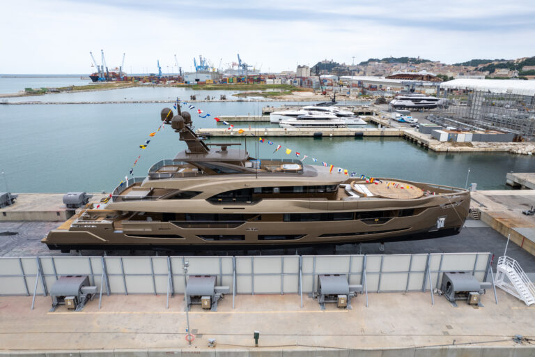 Luxury Yacht ANJELIF