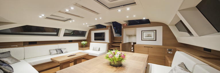 Luxury yacht Almagores II - SW 102 - The Deck Saloon