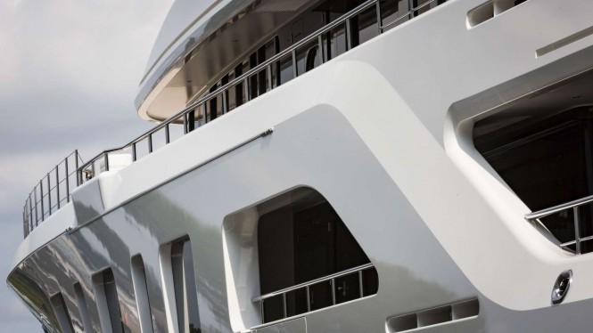 Luxury yacht Aquarius