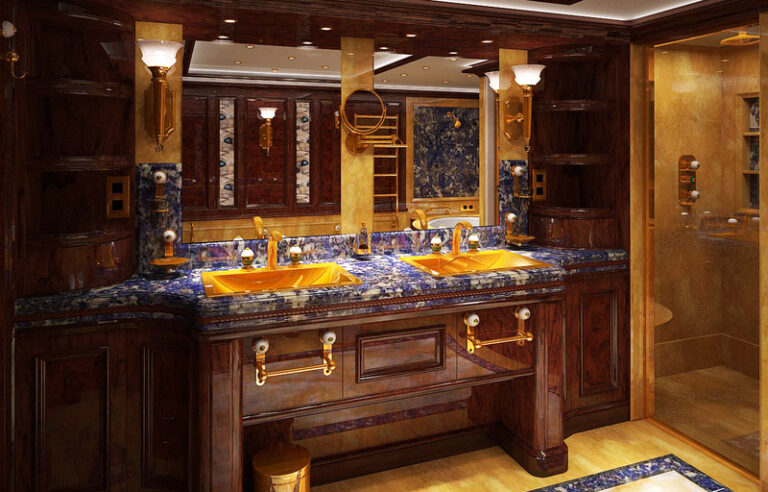 Luxury yacht Artpolars - Bathroom