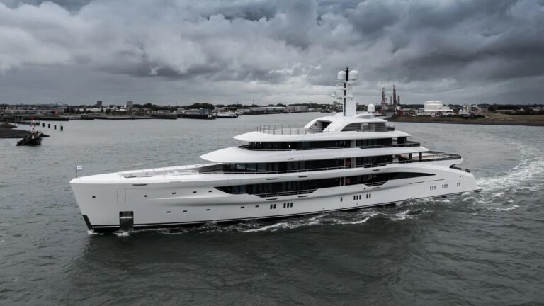 Luxury Yacht ENERGY