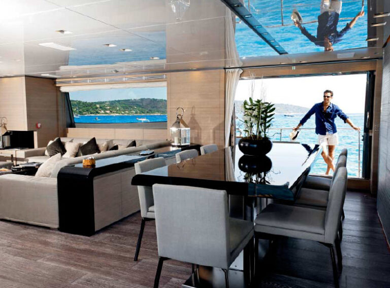 Luxury yacht Far Away - Dining