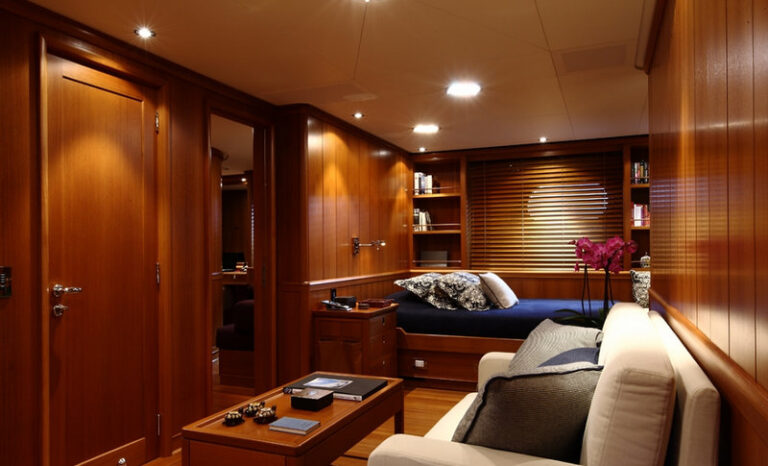 Luxury yacht Fivea - Cabin