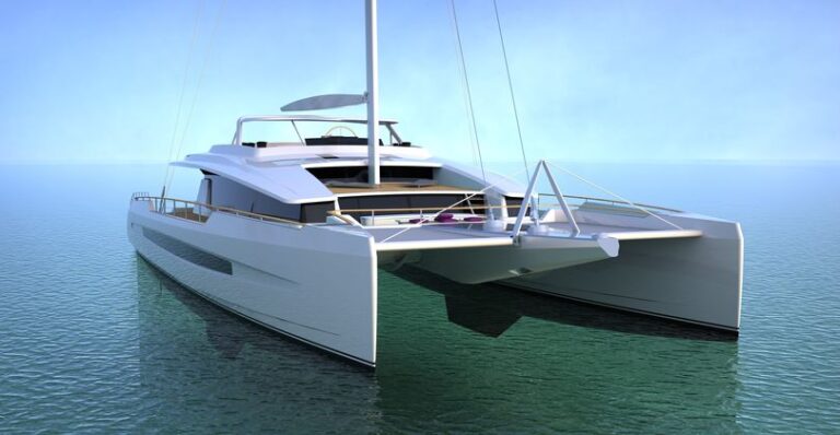 Luxury yacht Long Island 100 - front view