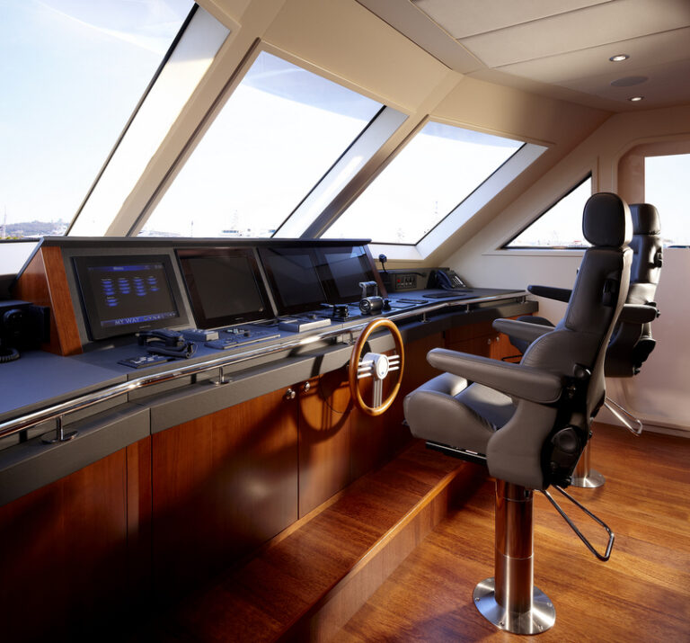 Luxury yacht My Way Wheelhouse-001