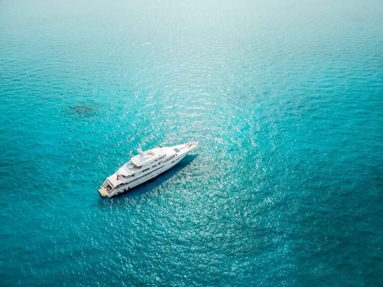 Luxury Yacht PARTY GIRL