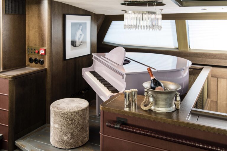 Luxury Yacht PINK GIN VI - Grand Piano In The Upper Salon