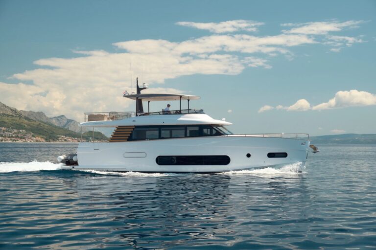 Luxury Yacht PRINCESS M