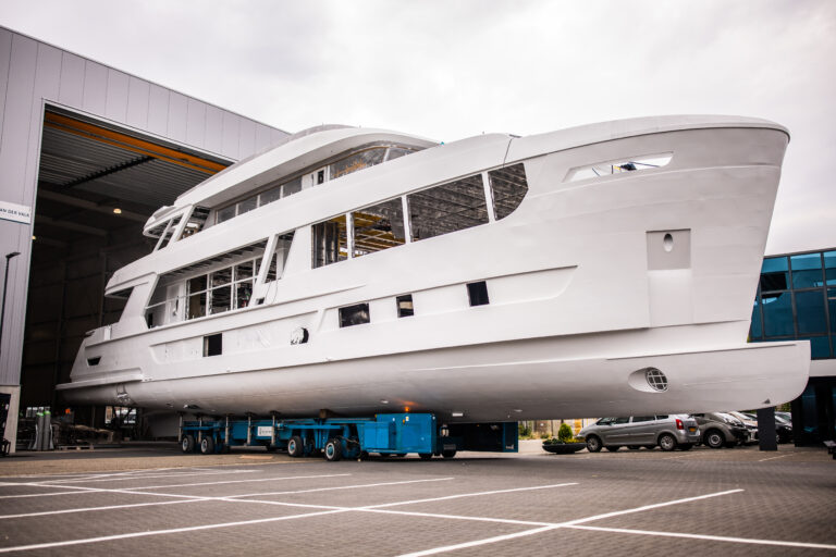 Luxury Yacht PROJECT 111.11