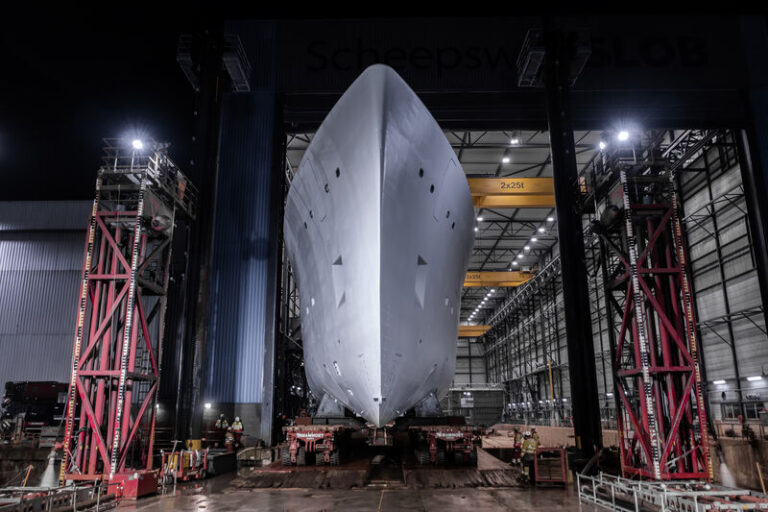 Luxury Yacht PROJECT 712