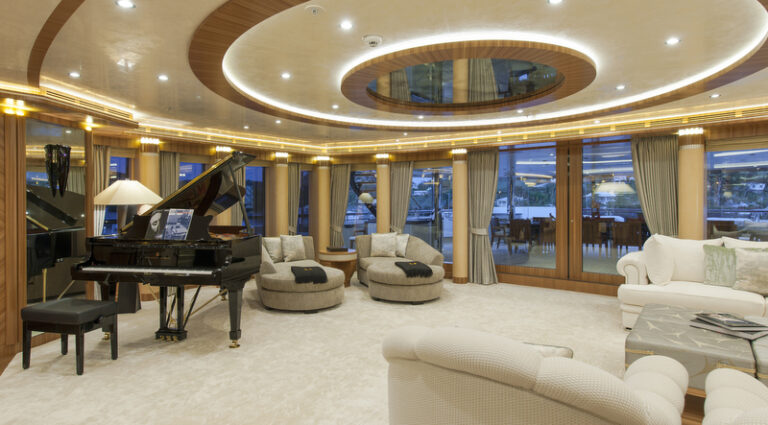 Luxury yacht Quattroelle - Upper Deck Saloon Photo by Klaus Jordan