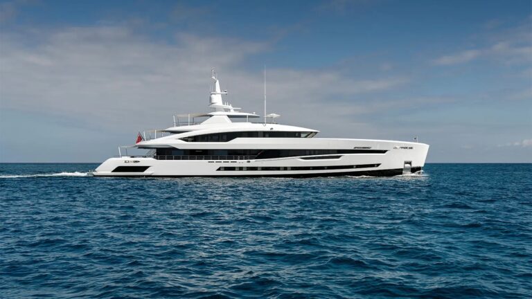 Luxury Yacht SANTOSHA - Photo © Heesen Yachts