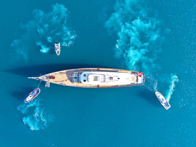 Luxury Yacht SIMENA
