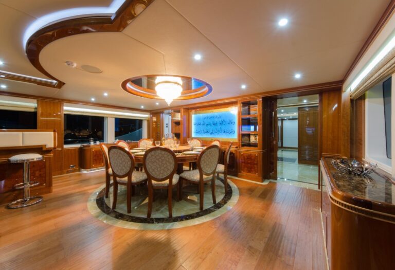 Luxury yacht Sehamia - Dining Area