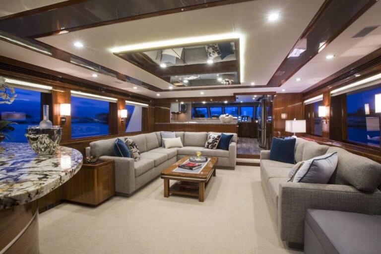 Luxury yacht Ti Punch - Saloon
