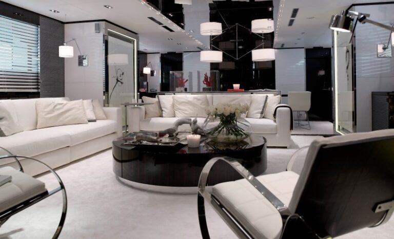 Luxury yacht Why Worry - Saloon
