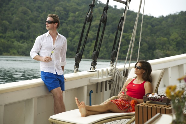 Luxury yacht charter aboard RAJA LAUT Yacht - 7