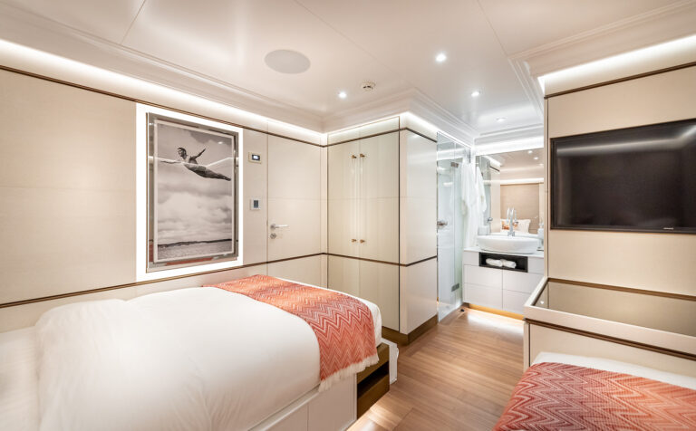 Twin Cabin