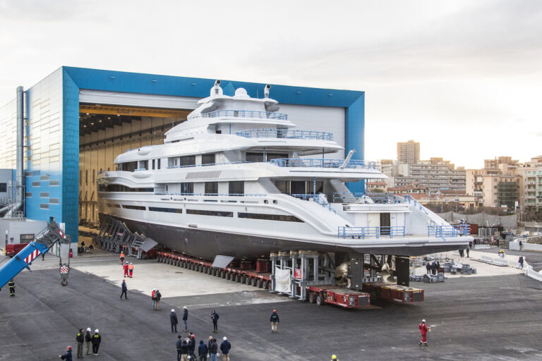 Benetti Mega Yacht FB277