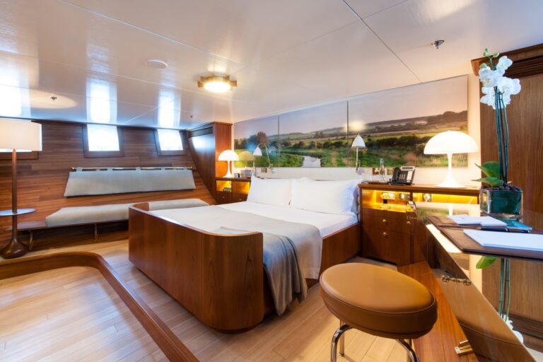 VIP Cabin
