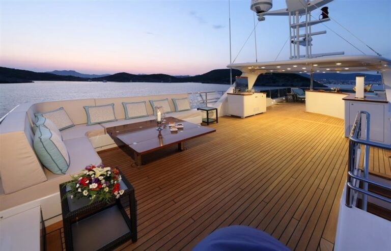 Sun Deck