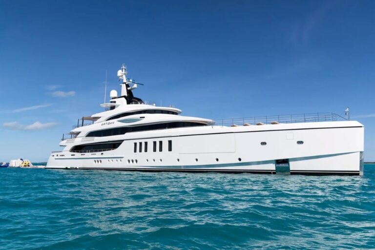 63M CUSTOM LUXURY SUPERYACHT