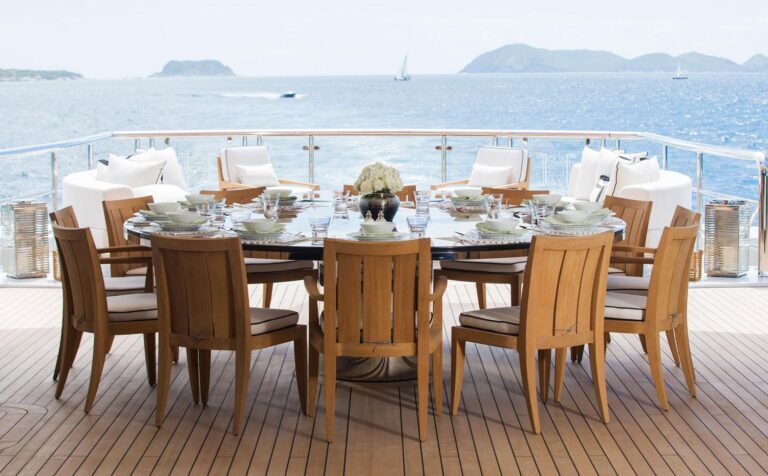 Alfresco Dining Set Up