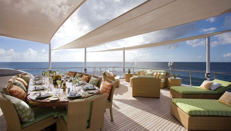 Al Fresco Dining On The Aft Deck
