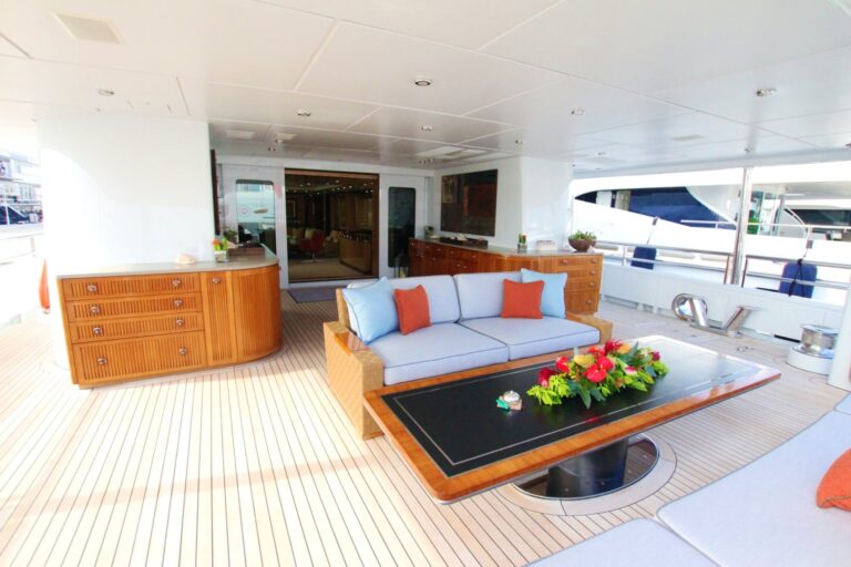 Aft Deck Seating