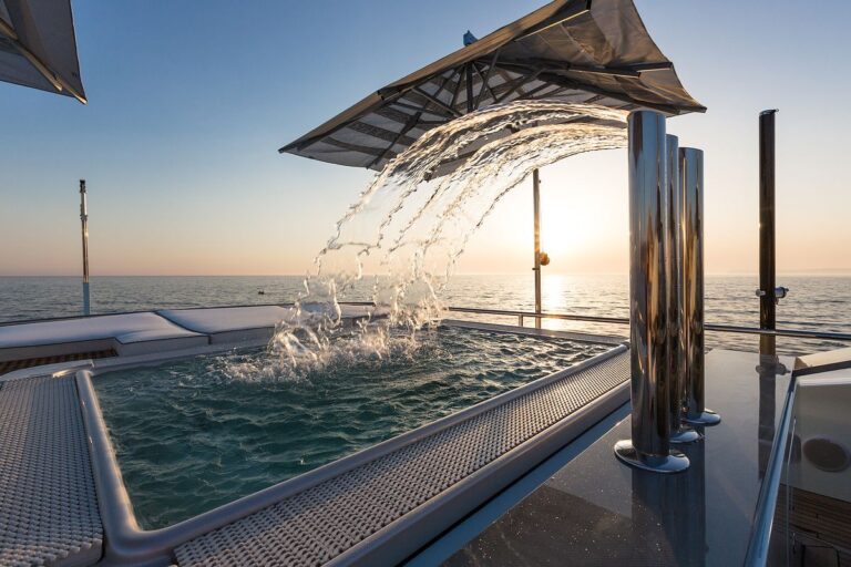 Jacuzzi