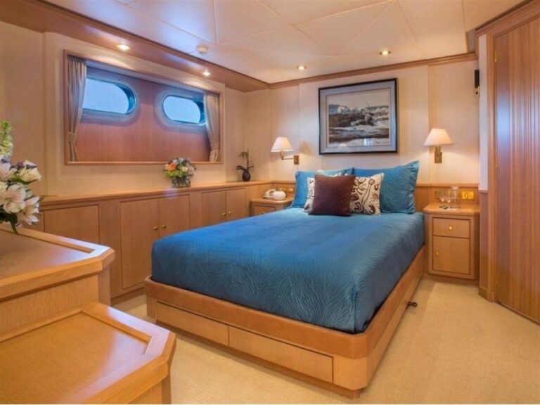 Double Guest Cabin