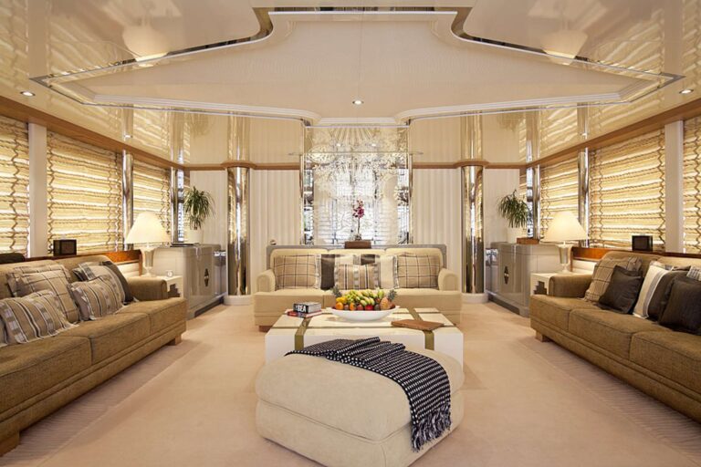 Upper Deck Saloon