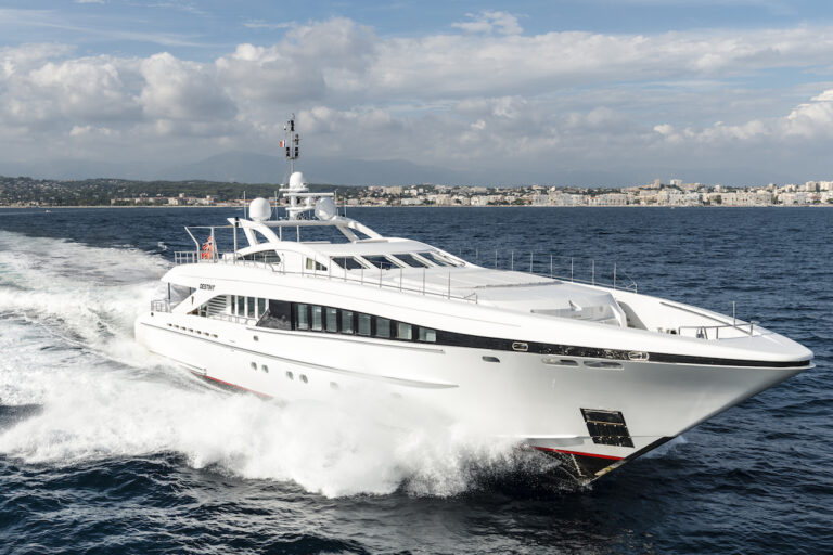 37M CUSTOM SUPERYACHT