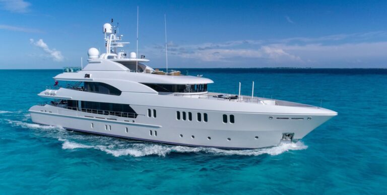 Running Profile Of The Superyacht