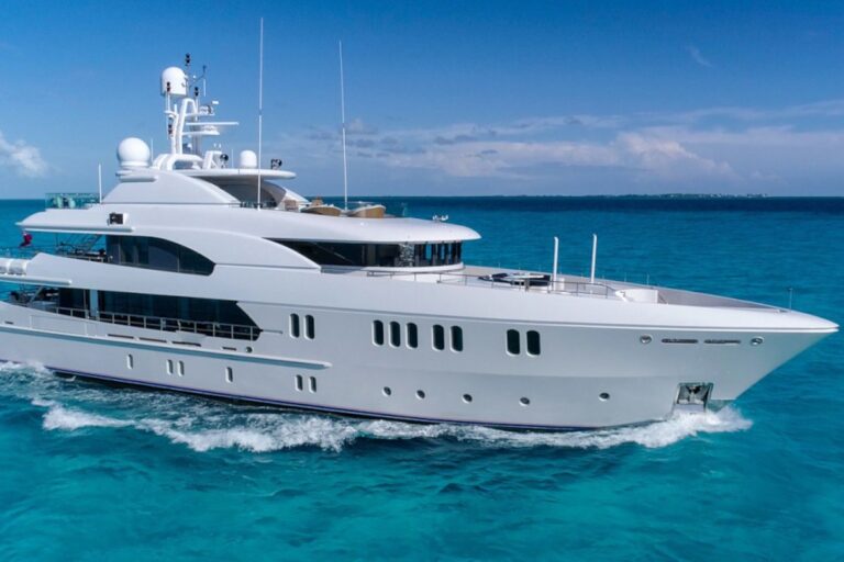 43M CUSTOM SUPERYACHT